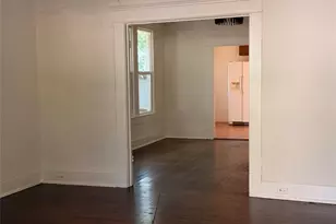 1136 Eleanor St, Austin, TX 78721 - Photo 21
