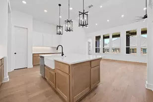 133 Cloverton Cres, Hutto, TX 78634 - Photo 21