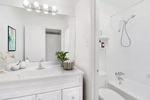 1302 W 24th St, Austin, TX 78705 - Photo 7