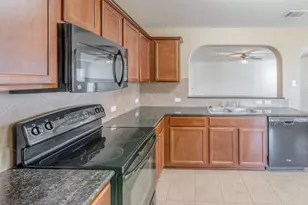 328 Baldwin St, Hutto, TX 78634 - Photo 7