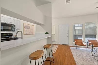 914 W 26th Street #202, Austin, TX 78705 - Photo 9