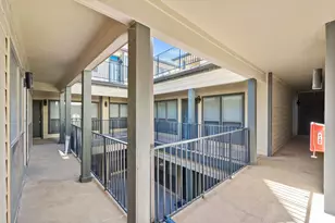 914 W 26th St, Austin, TX 78705 - Photo 27