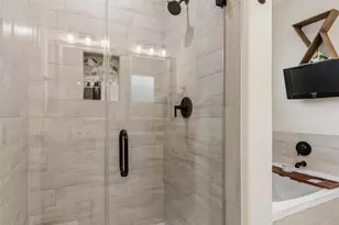 334 Webb St, Smithville, TX 78957 - Photo 17