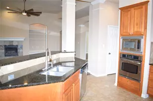 7233 Via Dono Dr, Austin, TX 78749 - Photo 17