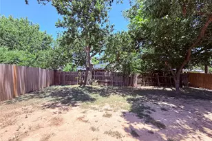 2013 James Pl, Round Rock, TX 78664 - Photo 35