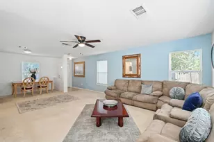 13024 Lofton Cliff Dr, Del Valle, TX 78617 - Photo 7