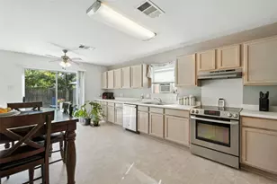 13024 Lofton Cliff Dr, Del Valle, TX 78617 - Photo 13