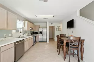 13024 Lofton Cliff Dr, Del Valle, TX 78617 - Photo 11