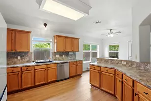 523 Walnut Heights Blvd, New Braunfels, TX 78130 - Photo 11