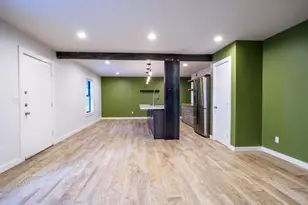 2302 East Side Dr, Austin, TX 78704 - Photo 9