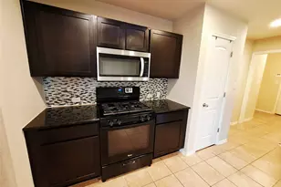 220 Westminster Dr, Kyle, TX 78640 - Photo 7