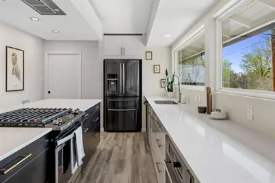 6207 Hyside Drive, Austin, TX 78723 - Photo 19