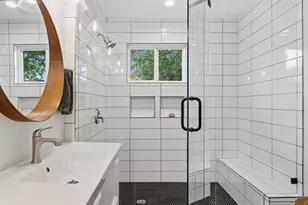 6207 Hyside Dr, Austin, TX 78723 - Photo 11