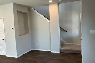 123 Bluestem Dr, Elgin, TX 78621 - Photo 3