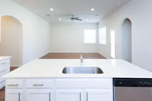 7309 Coit Rd, Austin, TX 78744 - Photo 9