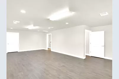 404 Carlos G Parker Boulevard NW, Taylor, TX 76574 - Photo 33
