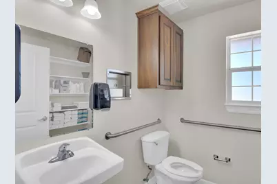 404 Carlos G Parker Boulevard NW, Taylor, TX 76574 - Photo 29