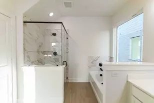 200 Hollister Dr, Liberty Hill, TX 78642 - Photo 13