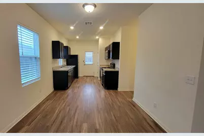 850 Bunton Reserve Boulevard, Kyle, TX 78640 - Photo 3