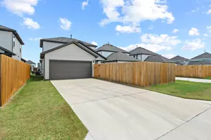 14009 Edna Maxine Walk, Del Valle, TX 78617 - Photo 3