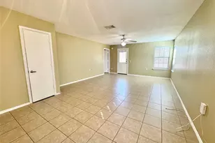 7812 Duber Ln, Austin, TX 78747 - Photo 9