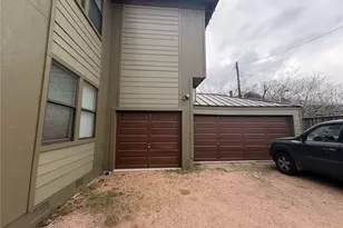 1038 E 43rd St, Austin, TX 78751 - Photo 3