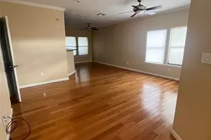 1038 E 43rd St, Austin, TX 78751 - Photo 5