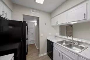 8810 Tallwood Dr, Austin, TX 78759 - Photo 17