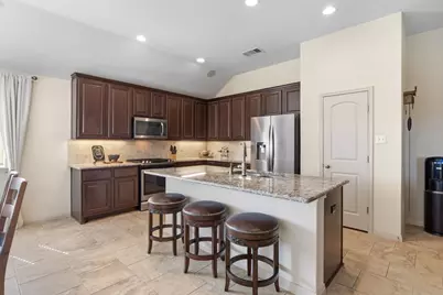 100 Lismore Street, Hutto, TX 78634 - Photo 7