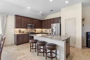 100 Lismore St, Hutto, TX 78634 - Photo 7