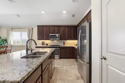 100 Lismore Street, Hutto, TX 78634 - Photo 9