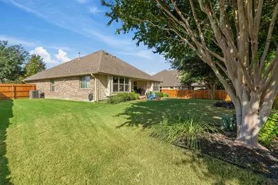 100 Lismore Street, Hutto, TX 78634 - Photo 35