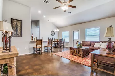 1112 Renee Way, Seguin, TX 78155 - Photo 5