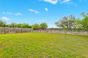 557 Scenic Bluff Dr, Georgetown, TX 78628 - Photo 35