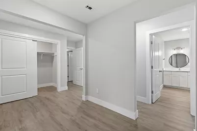 813 Central Avenue, Elgin, TX 78621 - Photo 17