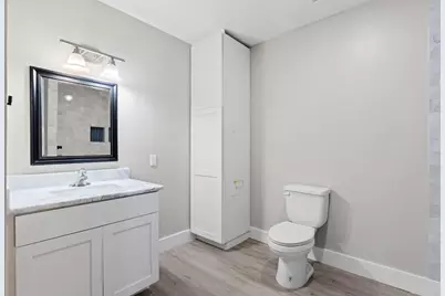 813 Central Avenue, Elgin, TX 78621 - Photo 13