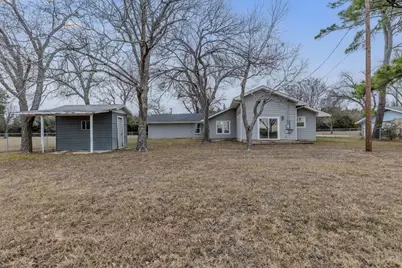 813 Central Avenue, Elgin, TX 78621 - Photo 21