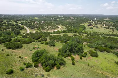 831 Hidden Creek Drive, Dripping Springs, TX 78620 - Photo 9