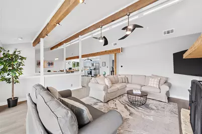 2711 Trail Of Madrones Street, Austin, TX 78746 - Photo 7