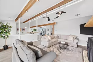 2711 Trail Of Madrones St, Austin, TX 78746 - Photo 7