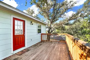 207 Oakwood Loop, San Marcos, TX 78666 - Photo 5