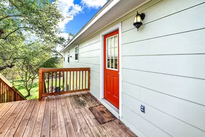 207 Oakwood Loop, San Marcos, TX 78666 - Photo 7