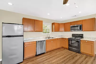 207 Oakwood Loop, San Marcos, TX 78666 - Photo 15