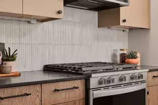 1404 Garden St, Austin, TX 78702 - Photo 11