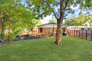 1105 Alegria Rd, Austin, TX 78757 - Photo 29