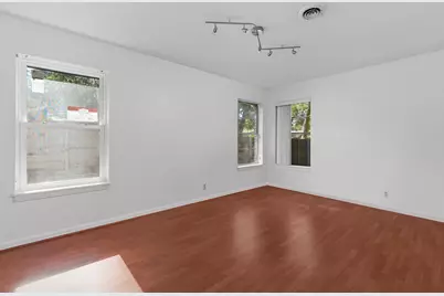 1105 Alegria Road, Austin, TX 78757 - Photo 19