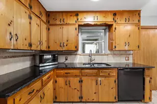 1105 Alegria Rd, Austin, TX 78757 - Photo 9