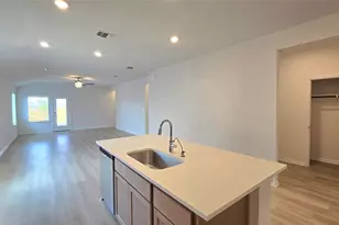 122 Holmby Dr, Hutto, TX 78634 - Photo 7