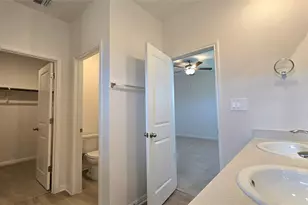 122 Holmby Dr, Hutto, TX 78634 - Photo 11