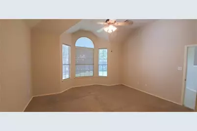 1802 White Oak Cove, Round Rock, TX 78681 - Photo 9